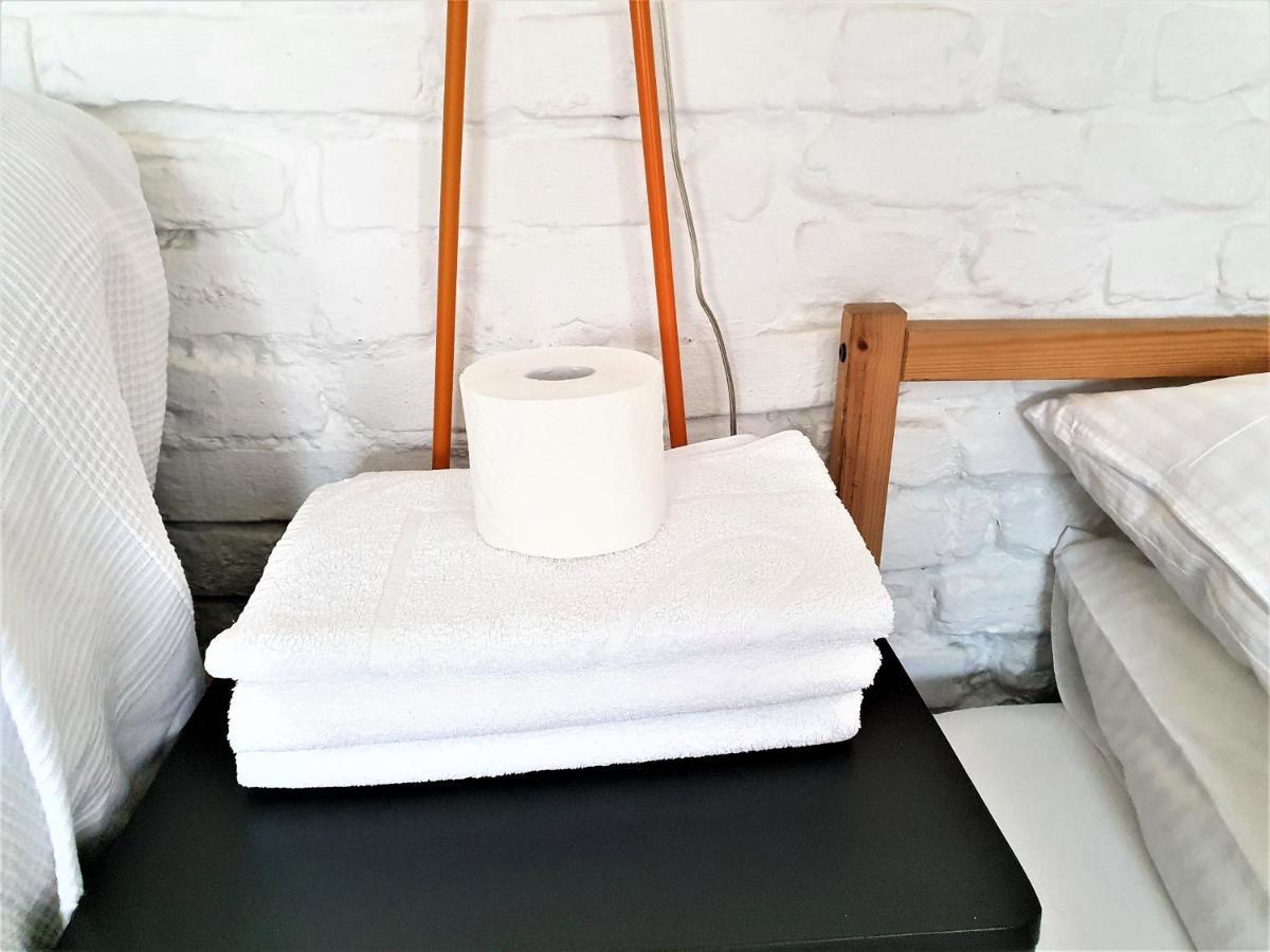 Fajne Stylowe Studio Z Aneksem Kuchennym Apartment Poznan Ngoại thất bức ảnh